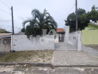 Casa com 2 Quartos para alugar, 78m² no Pinheirinho, Curitiba