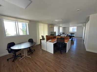Sala Comercial para alugar, 228m² no Pinheiros, São Paulo