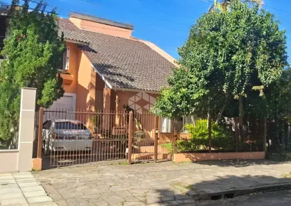 Casa com 3 Quartos à venda, 342m² no Vila Ipiranga, Porto Alegre