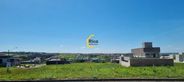 Lote/Terreno à venda, 301m² no Jardins Versailles, Valparaíso de Goiás