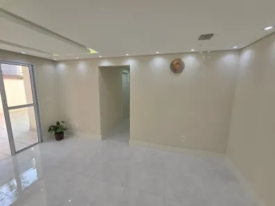Apartamento com 2 Quartos à venda, 90m² no Vila Carmosina, São Paulo