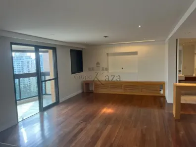 Apartamento com 3 Quartos à venda, 192m² no Parque do Morumbi, São Paulo