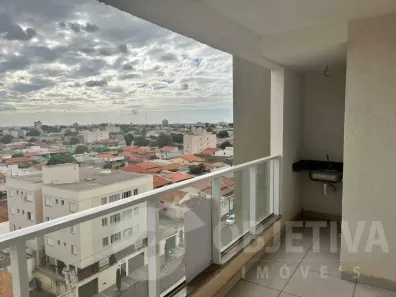 Apartamento com 2 Quartos para alugar, 65m² no Segismundo Pereira, Uberlândia