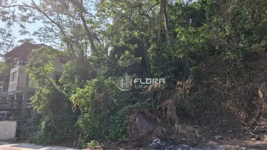 Lote/Terreno à venda, 660m² no Itaipu, Niterói