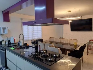 Sobrado com 3 Quartos à venda, 193m² no Jardim D'Abril, Osasco