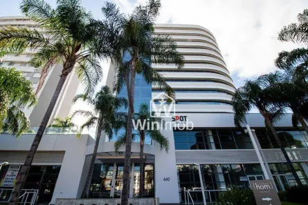 Sala Comercial à venda, 47m² no Passo da Areia, Porto Alegre