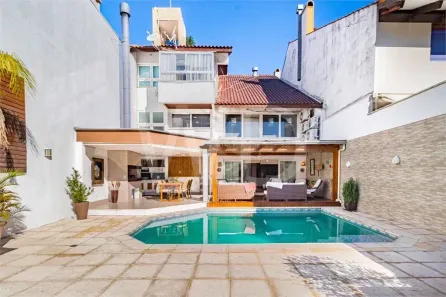 Casa com 4 Quartos à venda, 509m² no Boa Vista, Porto Alegre