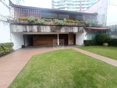 Imóvel Comercial com 3 Quartos para alugar, 495m² no Farolândia, Aracaju