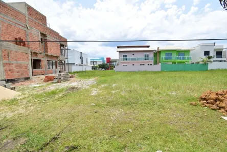Lote/Terreno à venda, 300m² no Centro, Peruíbe
