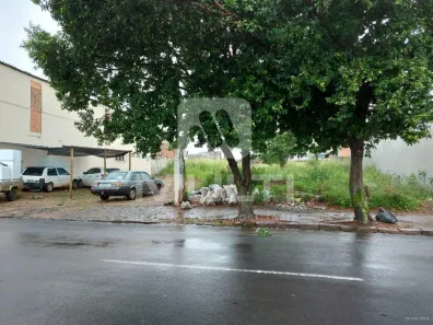 Lote/Terreno com 1 Quarto à venda, 1751m² no Martins, Uberlândia