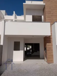 Casa com 3 Quartos à venda, 136m² no Bom Retiro, Joinville