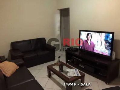Casa de Condomínio com 4 Quartos à venda, 180m² no Taquara, Rio de Janeiro