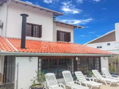Casa com 4 Quartos à venda, 250m² no Itacorubi, Florianópolis