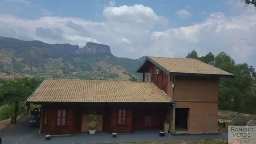 Fazenda/Sítio com 5 Quartos à venda, 350m² no , São Bento do Sapucaí