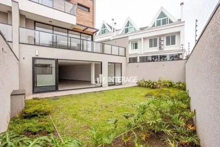 Casa de Condomínio com 3 Quartos à venda, 240m² no Santo Inácio, Curitiba