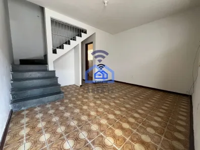 Sobrado com 4 Quartos para alugar, 187m² no Caputera, Caraguatatuba