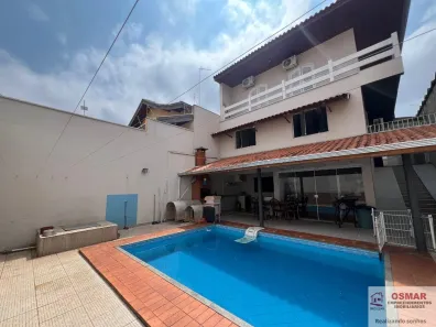 Sobrado com 3 Quartos à venda, 293m² no Vila Menuzzo, Sumaré