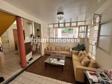 Sobrado com 5 Quartos à venda, 398m² no São João, Teresina