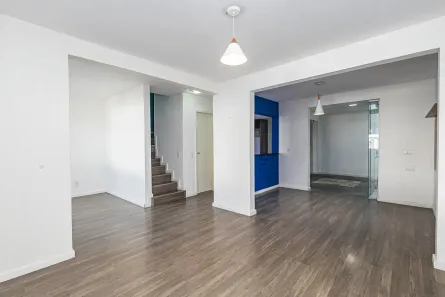Sobrado com 3 Quartos à venda, 143m² no Barreirinha, Curitiba