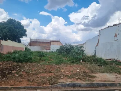 Lote/Terreno à venda, 173m² no Jardim Solange, Bauru