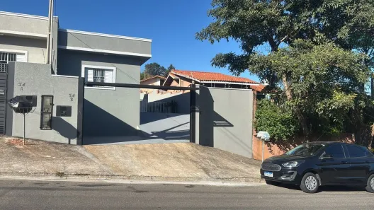 Casa com 3 Quartos para alugar, 109m² no Jardim dos Pinheiros, Atibaia