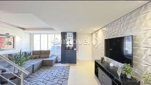 Casa com 3 Quartos à venda, 187m² no Hípica, Porto Alegre