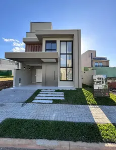 Casa de Condomínio com 3 Quartos à venda, 181m² no Santa Cândida, Curitiba