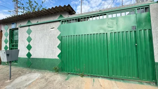 Casa com 3 Quartos à venda, 150m² no Santa Maria, Brasília