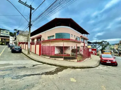 Galpão/Depósito/Armazém à venda, 600m² no Democrata, Juiz de Fora