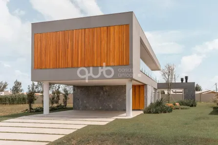 Sobrado com 4 Quartos à venda, 317m² no XANGRI-LÁ, Xangri-lá