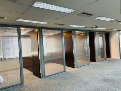 Sala Comercial para alugar, 177m² no Itaim Bibi, São Paulo
