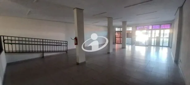 Sala Comercial para alugar, 250m² no Minas Gerais, Uberlândia