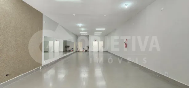 Ponto Comercial para alugar, 150m² no Aclimação, Uberlândia
