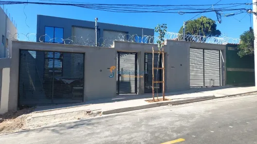 Casa com 4 Quartos à venda, 180m² no Dom Joaquim, Belo Horizonte