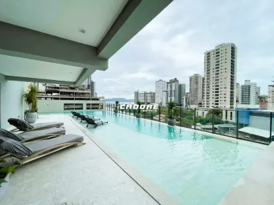 Apartamento com 3 Quartos para alugar, 123m² no Meia Praia, Itapema