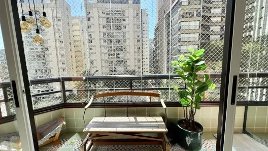 Apartamento com 3 Quartos à venda, 163m² no Vila Nova Conceição, São Paulo