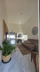 Casa de Condomínio com 3 Quartos para alugar, 360m² no Shopping Park, Uberlândia