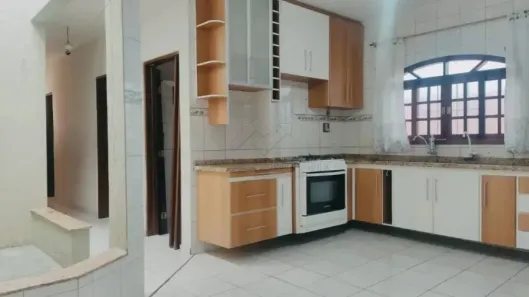Sobrado com 4 Quartos à venda, 150m² no Parque das Nações, Santo André
