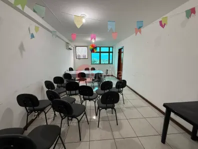Sala Comercial à venda, 36m² no Centro, Cabo Frio