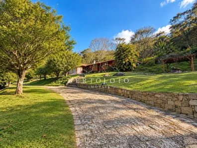 Casa com 4 Quartos para alugar, 300m² no Itaipava, Petrópolis