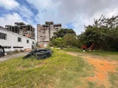 Lote/Terreno à venda, 438m² no Trobogy, Salvador