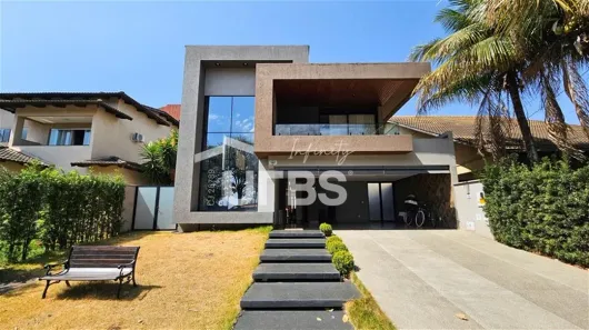 Casa de Condomínio com 4 Quartos à venda, 360m² no Jardins Madri, Goiânia