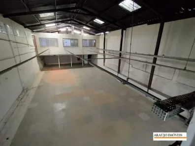 Galpão/Depósito/Armazém para alugar, 610m² no Santa Efigênia, Belo Horizonte