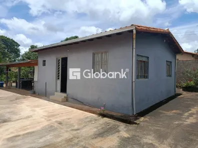 Casa com 3 Quartos à venda, 100m² no São Geraldo II, Montes Claros
