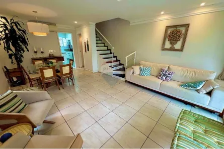Casa de Condomínio com 3 Quartos à venda, 158m² no Recreio dos Bandeirantes, Rio de Janeiro