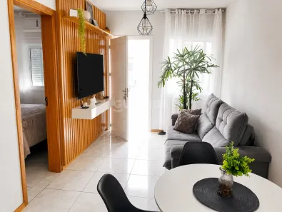 Casa de Condomínio com 2 Quartos para alugar, 50m² no Restinga, Porto Alegre