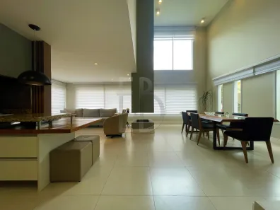 Casa de Condomínio com 3 Quartos à venda, 216m² no Campo Comprido, Curitiba