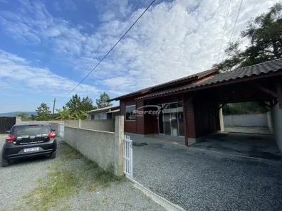 Casa de Condomínio com 2 Quartos para alugar, 64m² no Armação, Penha