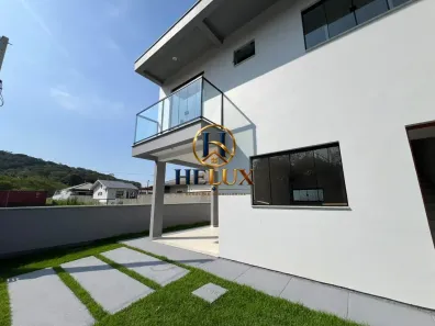 Sobrado com 3 Quartos à venda, 89m² no Forquilhas, São José