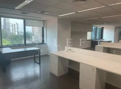 Prédio Comercial para alugar, 775m² no Pinheiros, São Paulo
